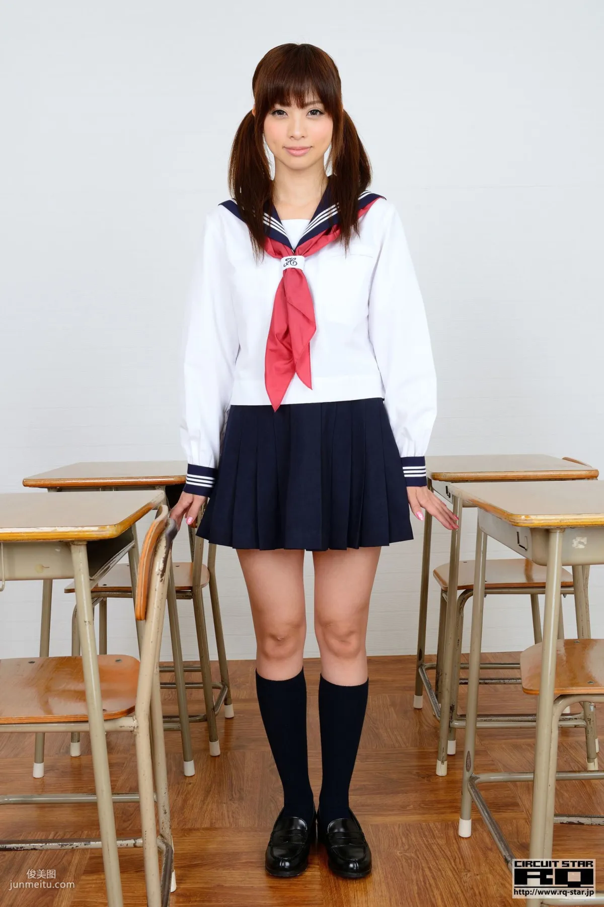 [RQ-STAR] NO.00859 YUKI School Girl 校服 写真集1