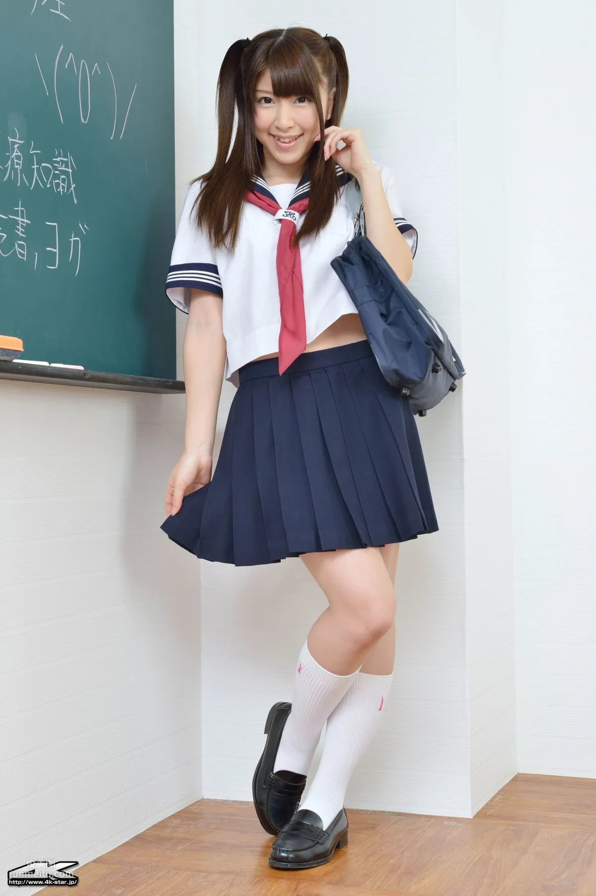 [4K-STAR] NO.00204 譽田みに School Girl JK校服 寫真集 3