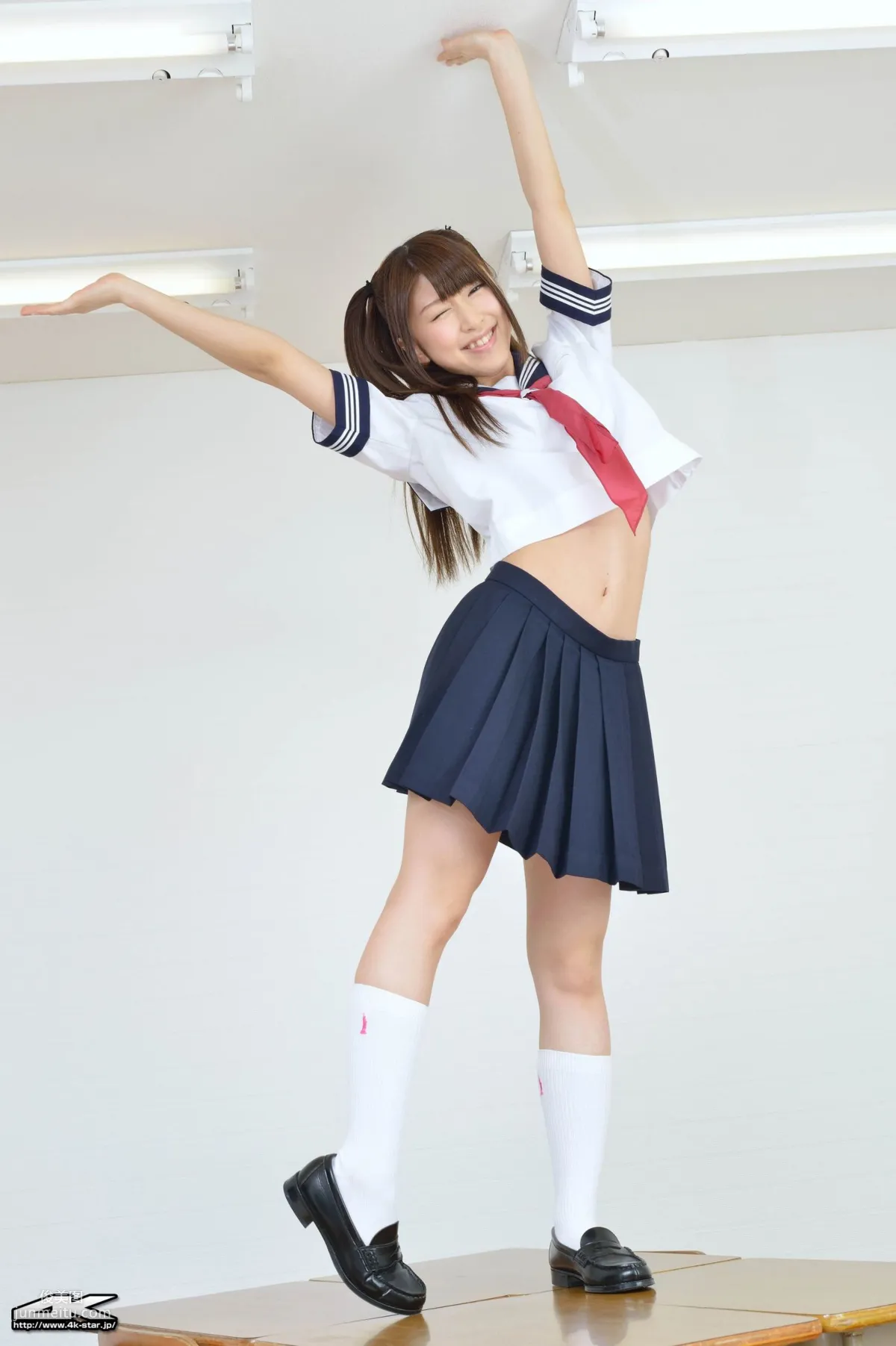 [4K-STAR] NO.00204 譽田みに School Girl JK校服 寫真集 52