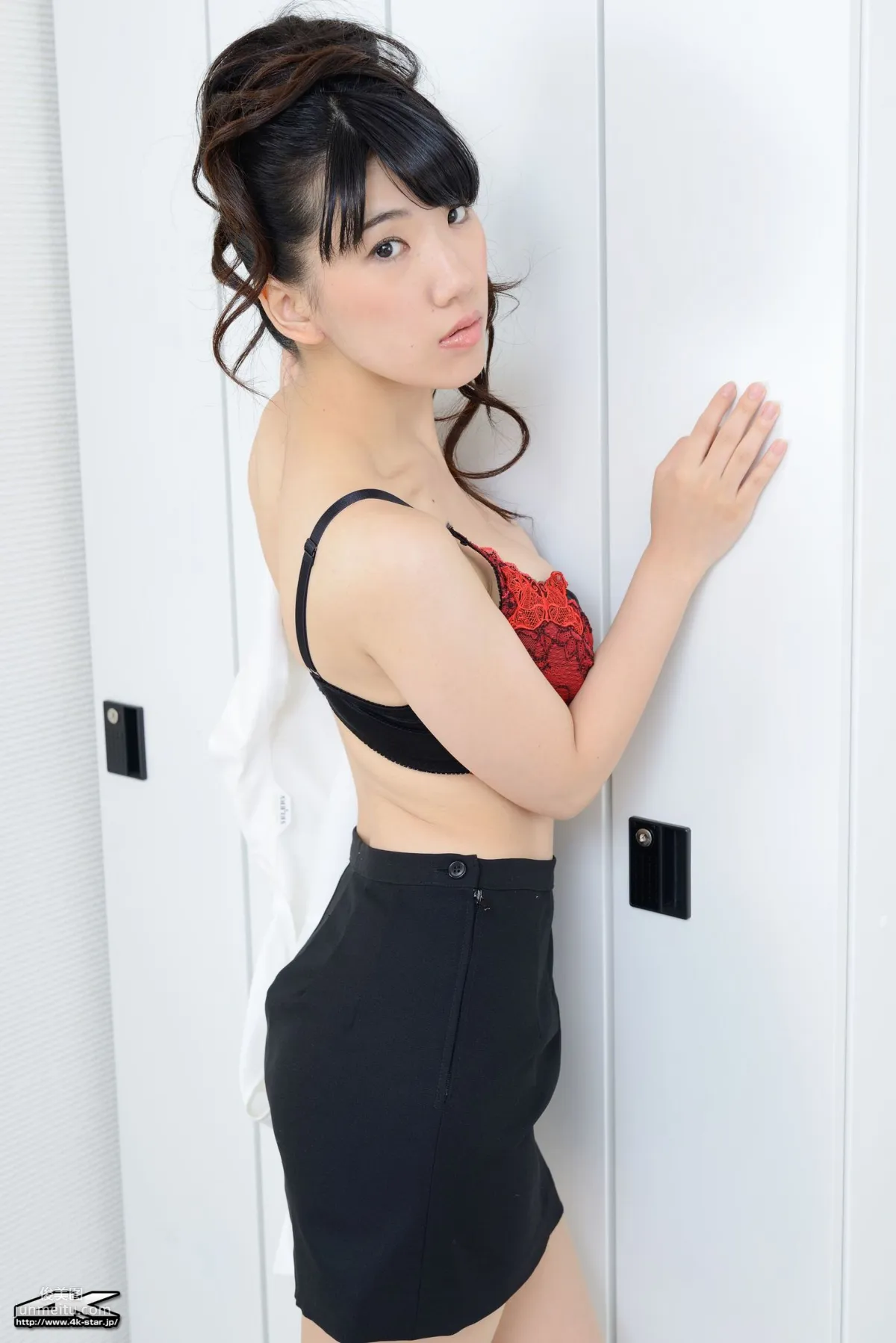 [4K-STAR] NO.00326 鈴川凜/鈴川凜 Office Lady 寫真集 35