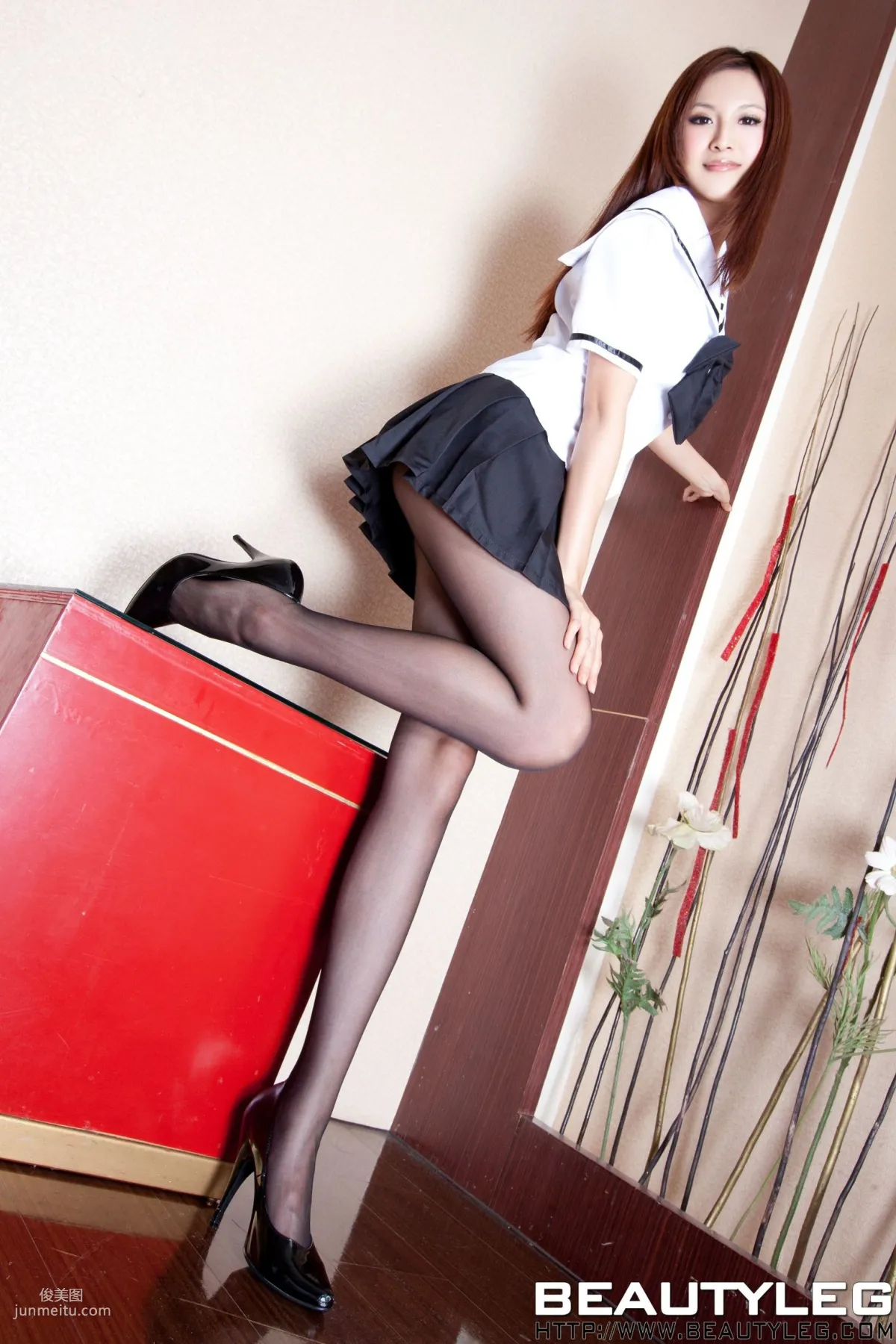 [Beautyleg] NO.730 腿模Vicni简晓育/ 美腿写真集15