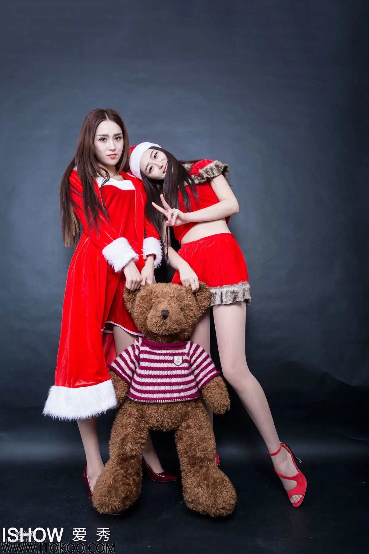 小汝Ruby、小煜CC Merry《Christmas》 [ISHOW愛秀] NO.023 寫真集 9