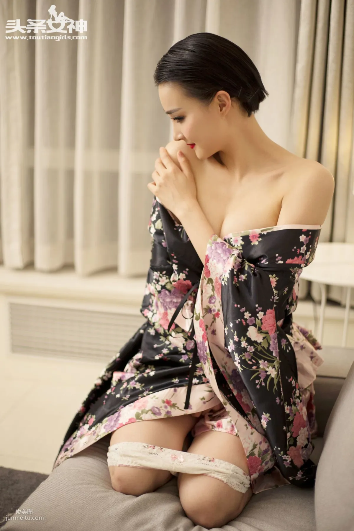 周营营/周夕爱《再见小姨多鹤》 [头条女神] 写真集27