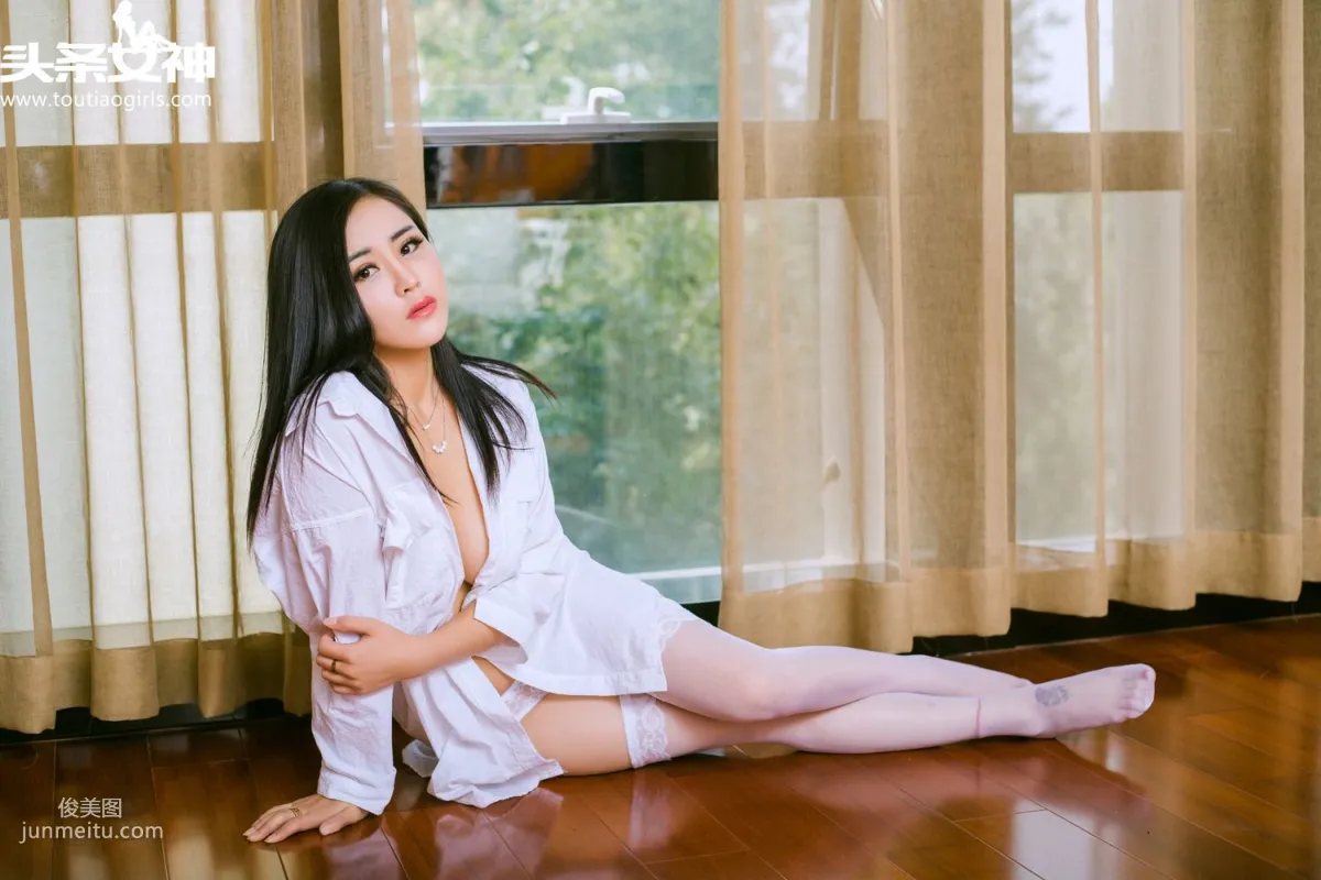 灵儿《闺房白衬衫》 [头条女神] 写真集4