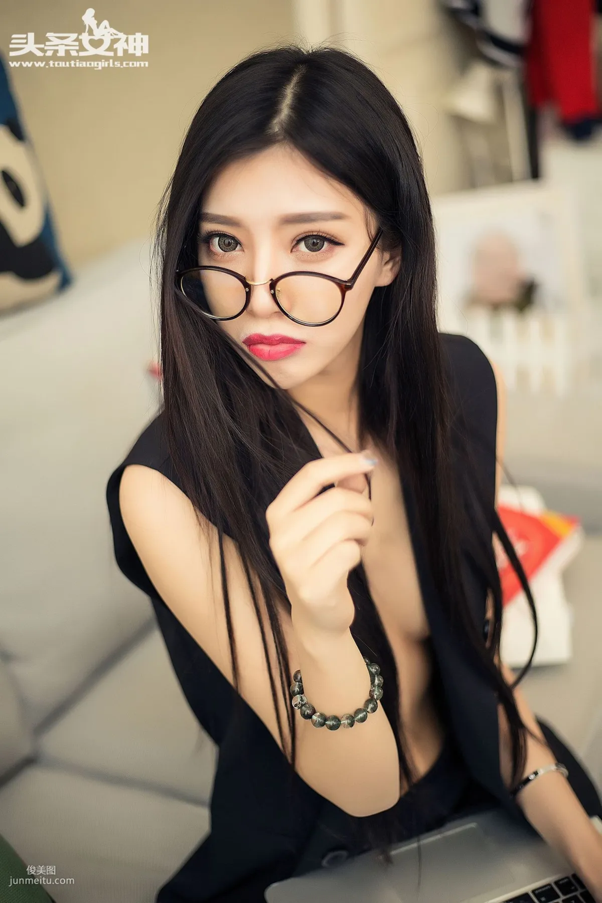 COCO《丝袜特刊》 [头条女神] 写真集11