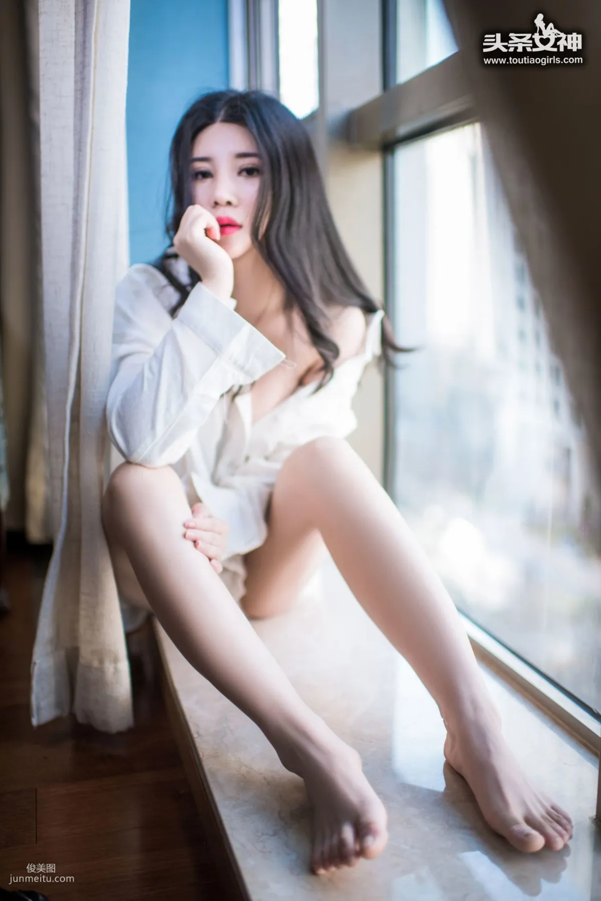 Sukki可儿《性感开发 热情白衬衣》 [头条女神] 写真集20