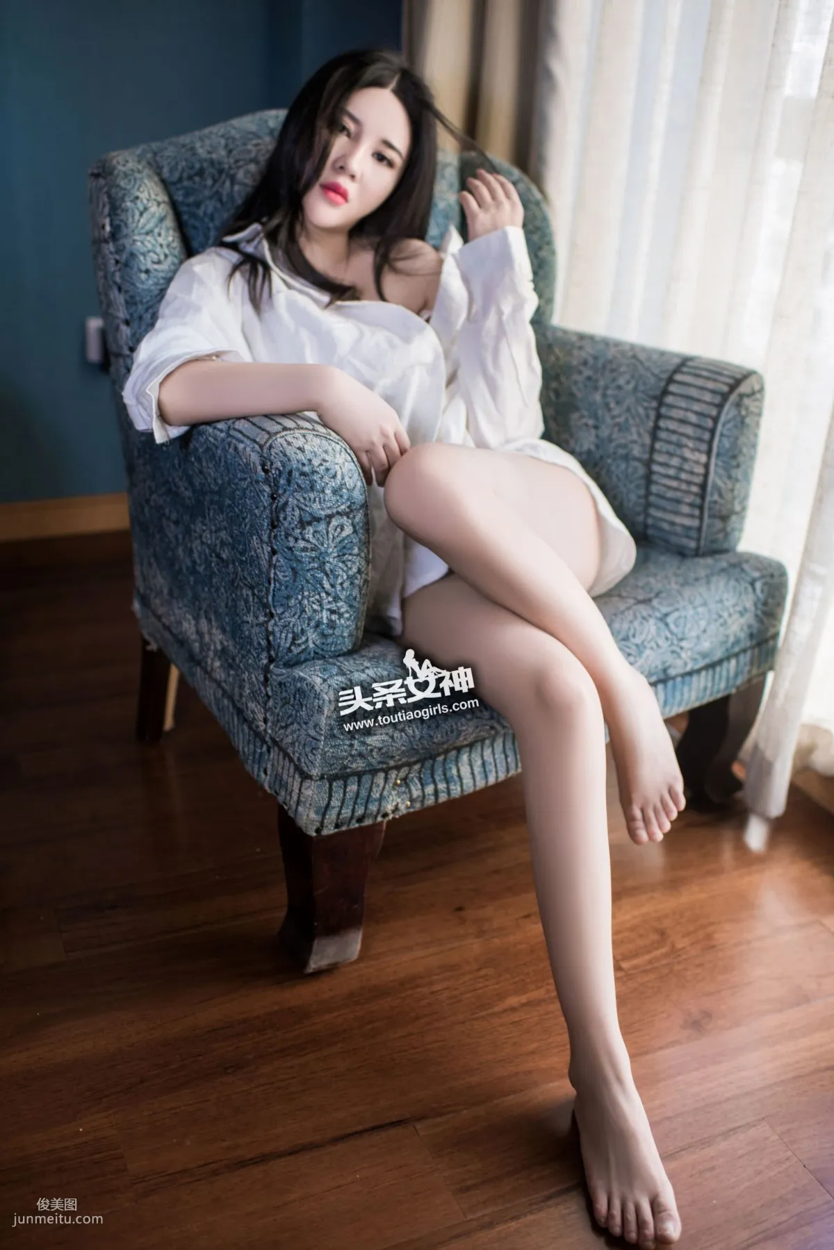 Sukki可儿《性感开发 热情白衬衣》 [头条女神] 写真集4
