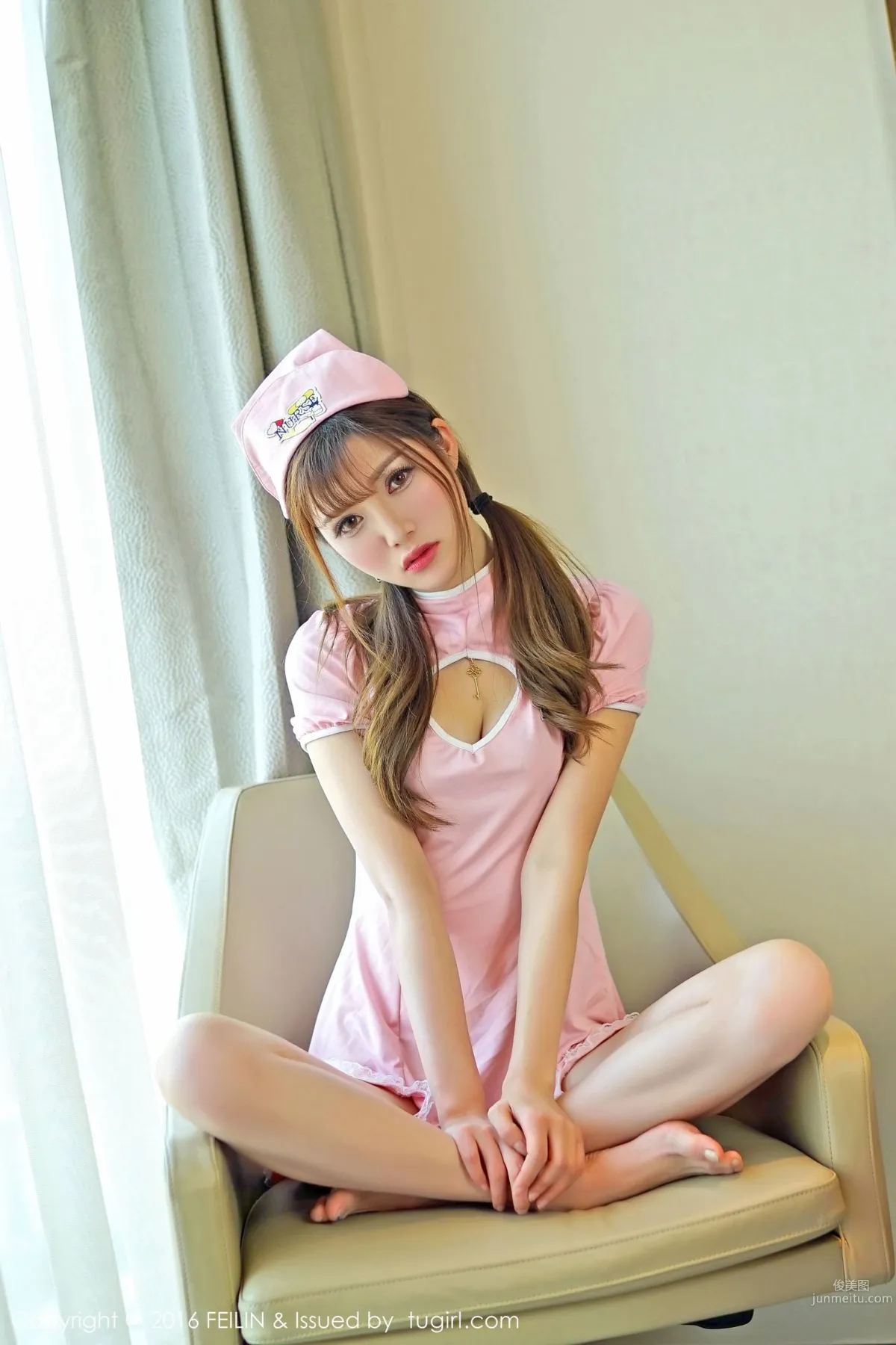 奶茶-Emily《豹紋内衣、護士服、超短牛仔褲》 [嗲囡囡FEILIN] Vol.036 寫真集 28