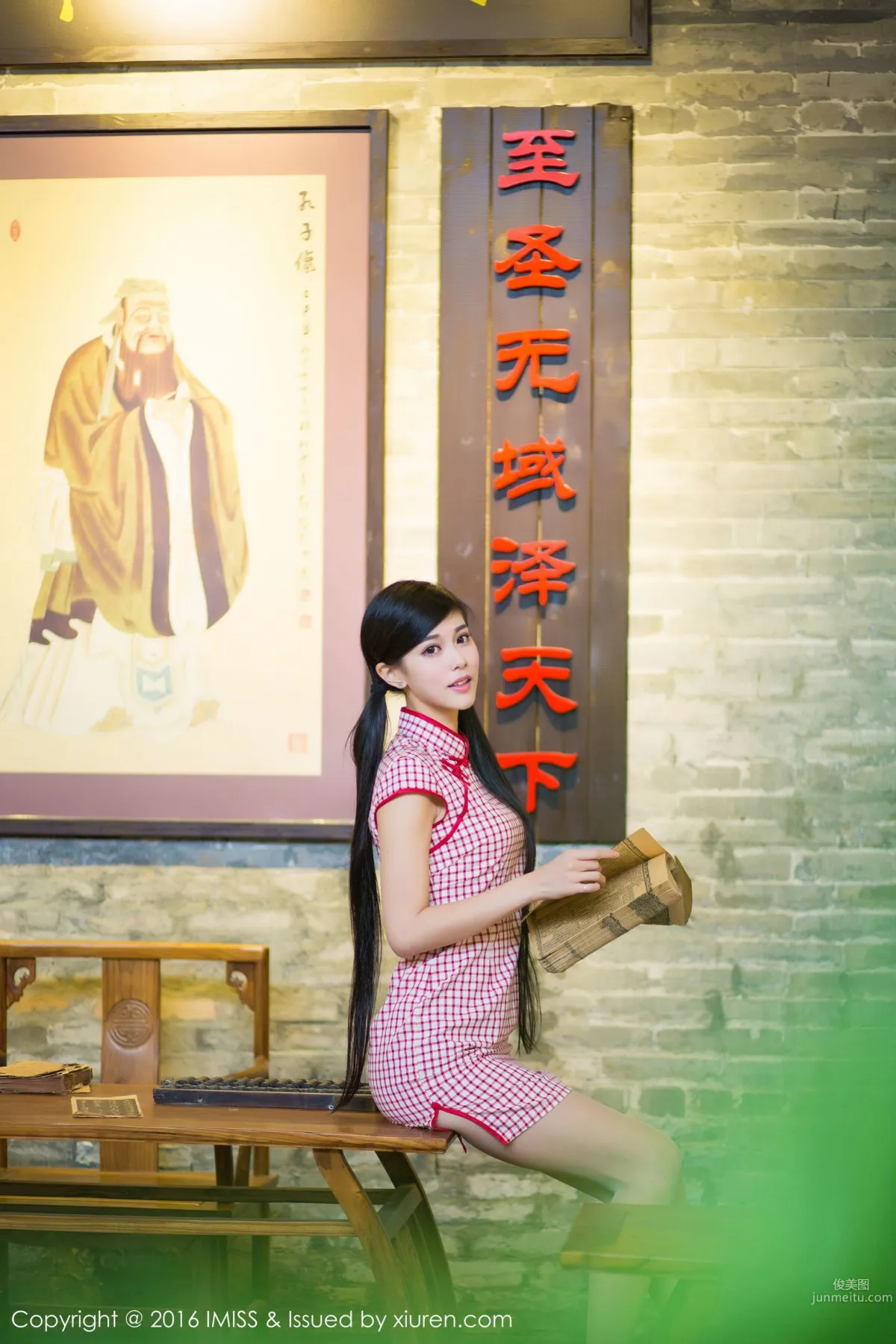 王曼妮、譚小雅《古典旗袍系列》[愛蜜社IMiss] Vol.070 寫真集 22