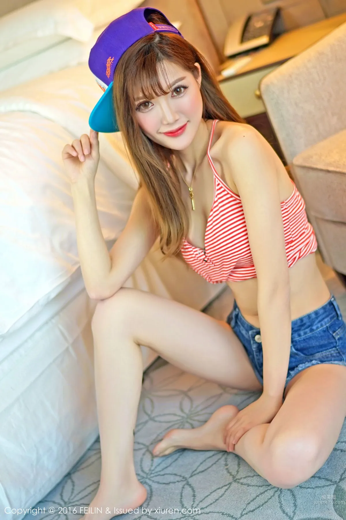 奶茶-Emily《豹紋内衣、護士服、超短牛仔褲》 [嗲囡囡FEILIN] Vol.036 寫真集 35