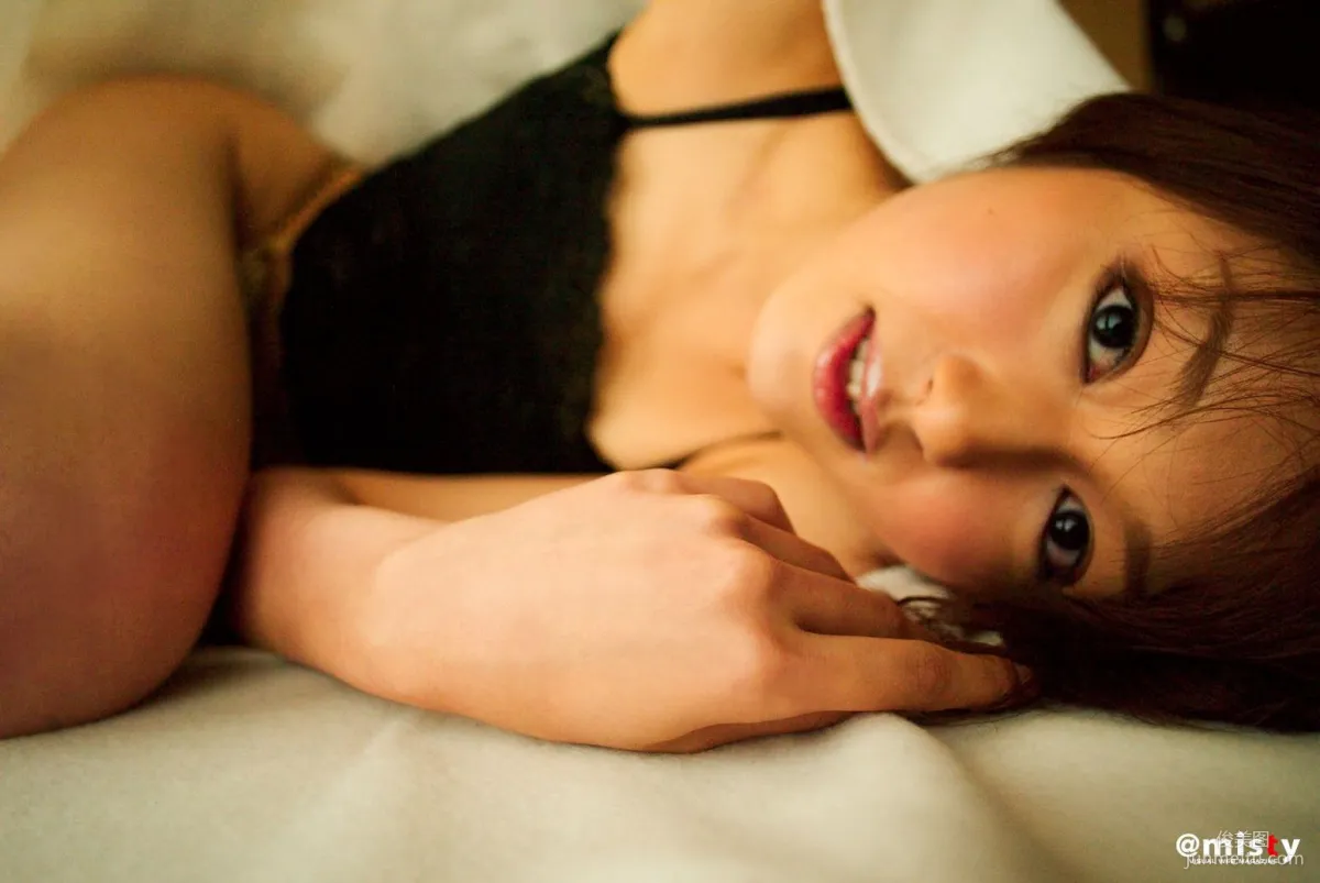 [@misty] No.105 Maho Honda 本田真步 寫真集 16