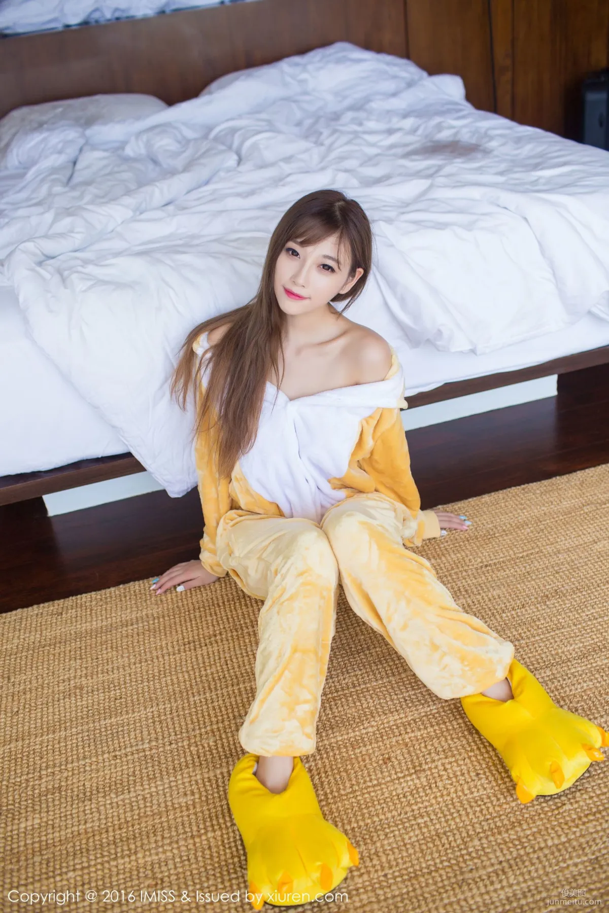 sugar小甜心CC《美女扮野獸+旗袍與絲襪》 [愛蜜社IMiss] Vol.136 寫真集 11