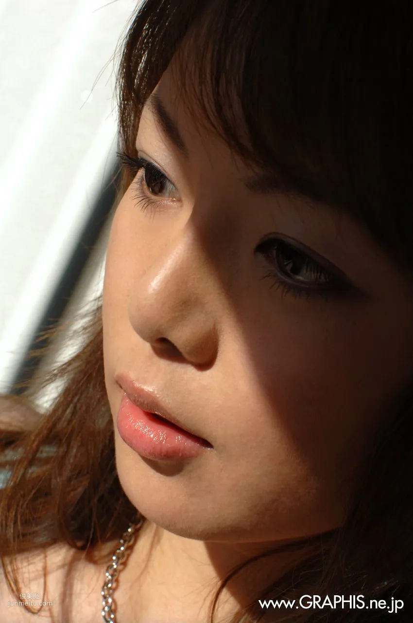 Yuna Asai 淺井優奈 [Graphis] First Gravure 初脫ぎ娘 寫真集 28
