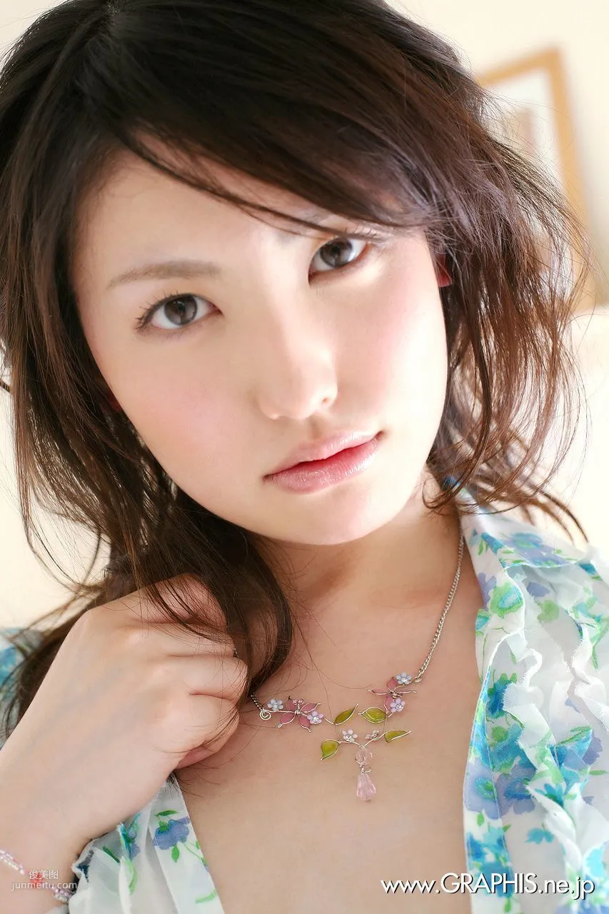 Takako Kitahara 北原多香子 [Graphis] First Gravure 初脫ぎ娘 寫真集 37