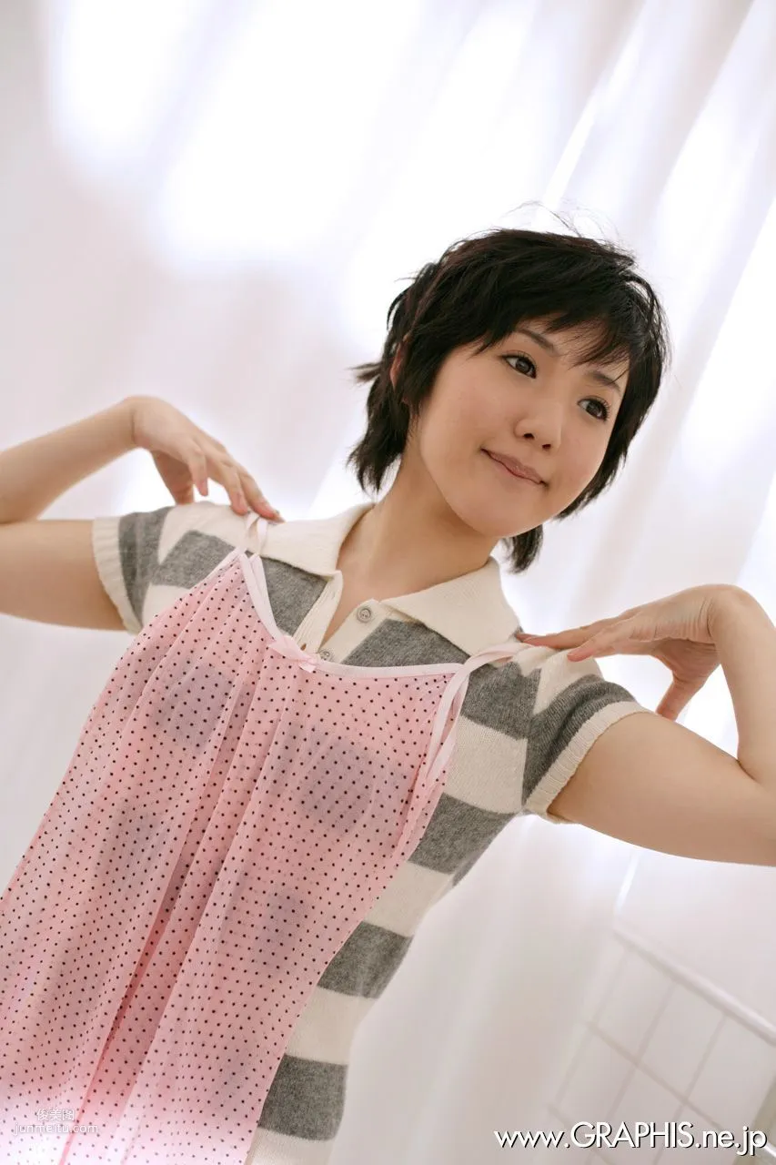 Uran Minami 南優蘭 [Graphis] First Gravure 初脫ぎ娘 寫真集 4