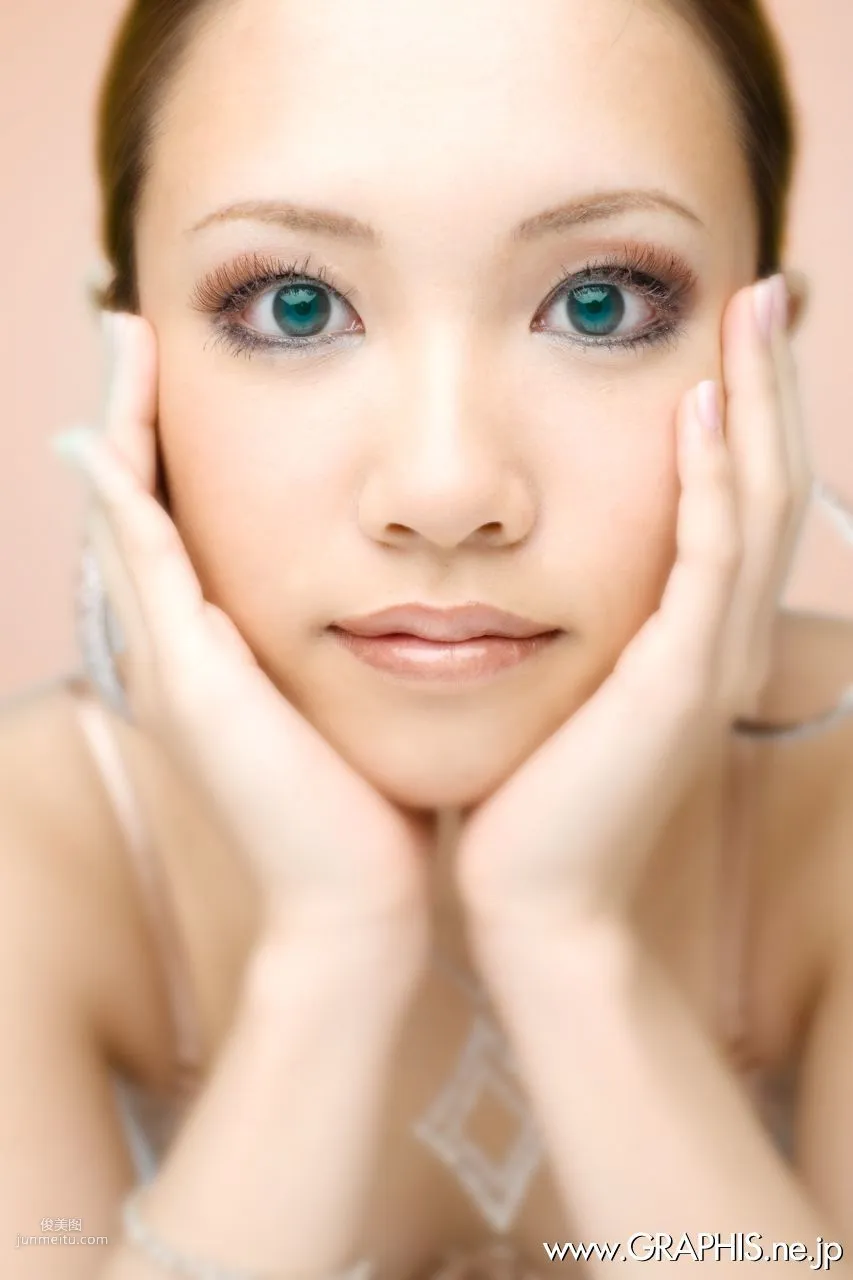 椎名れいか《Sprinkled Jewel》 [Graphis] Gals 写真集34