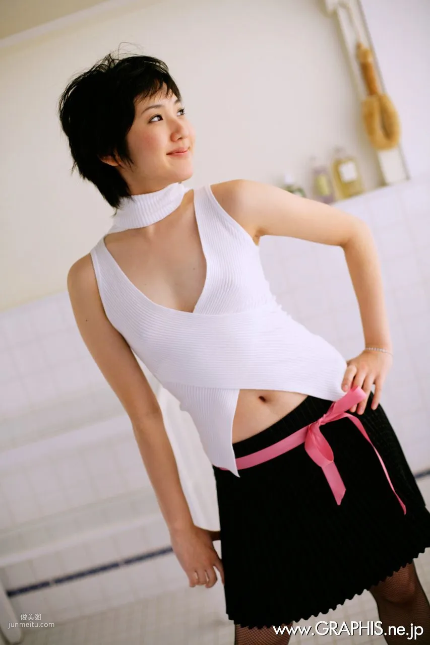 Uran Minami 南優蘭 [Graphis] First Gravure 初脫ぎ娘 寫真集 31