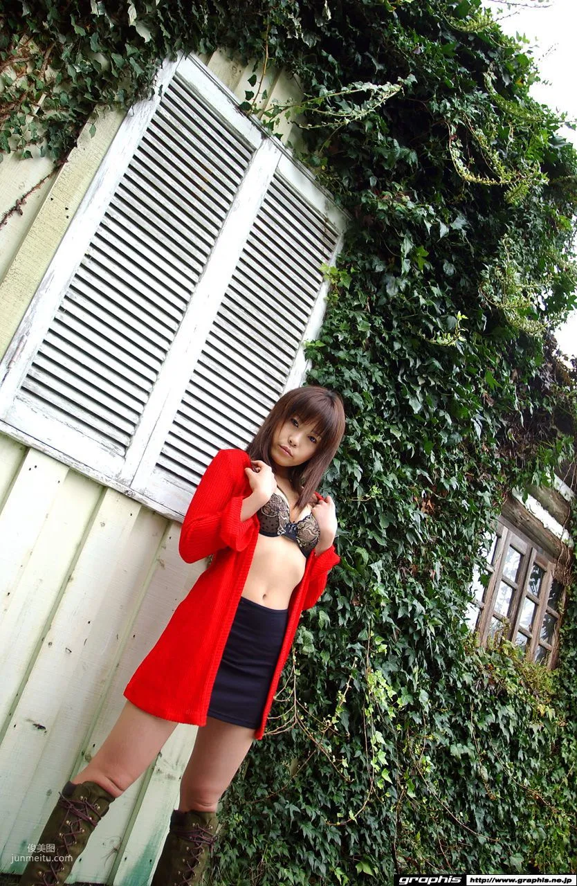 紅月ルナ/紅月露娜 《Scat by》 [Graphis] Gals 寫真集 10