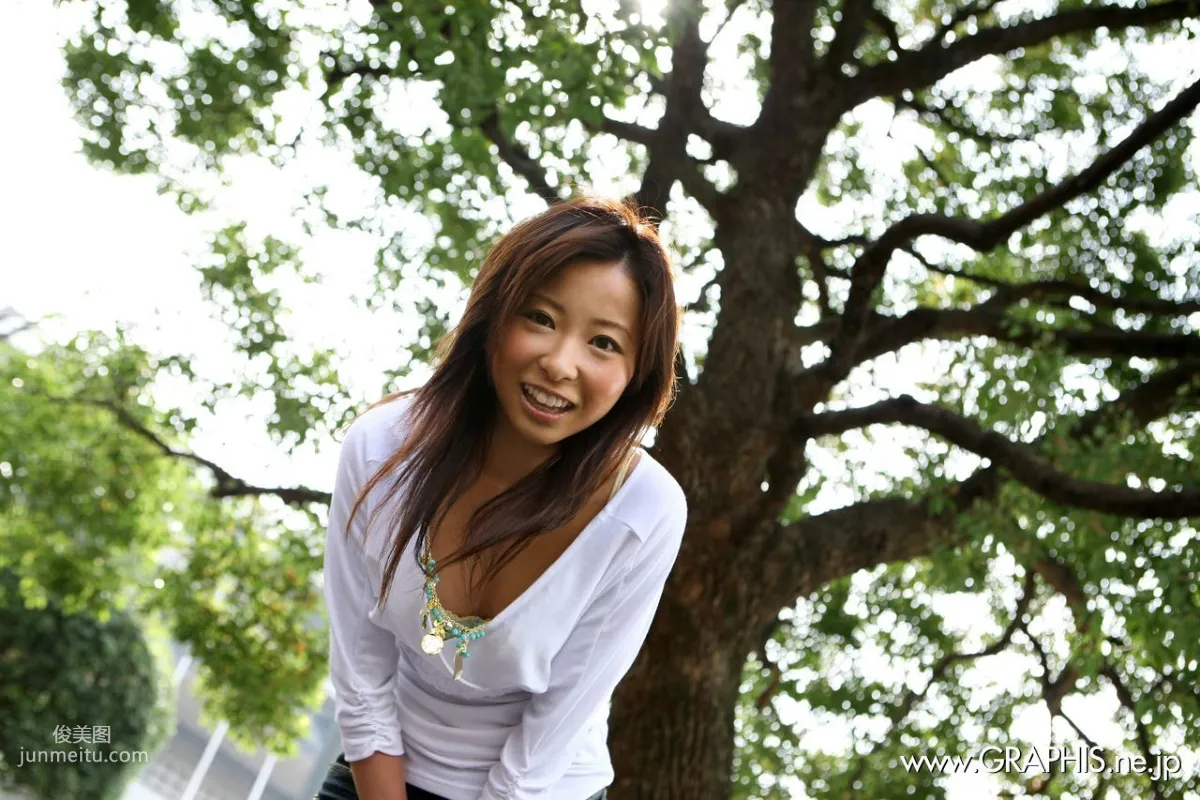 Nana Otone 乙音奈々 [Graphis] First Gravure 初脫ぎ娘 寫真集 1