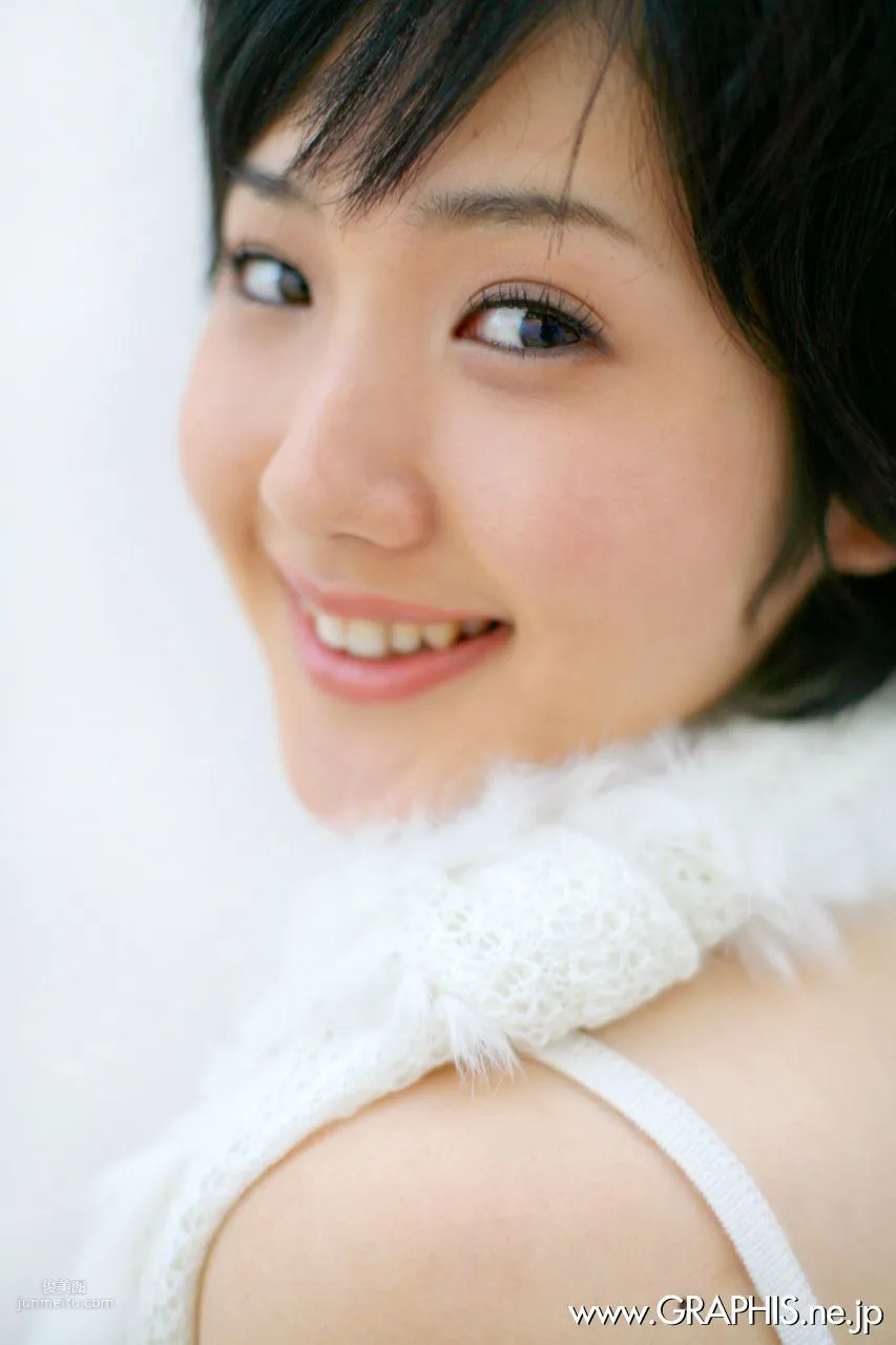 Uran Minami 南優蘭 [Graphis] First Gravure 初脫ぎ娘 寫真集 25