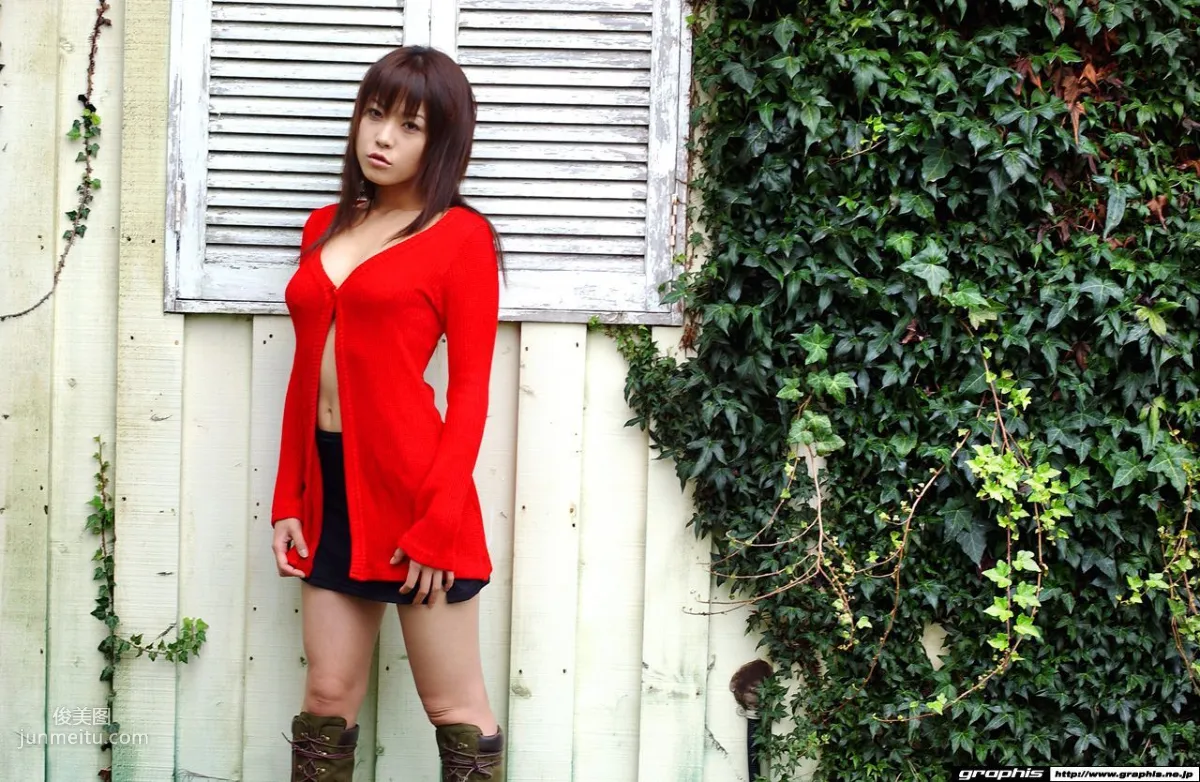 紅月ルナ/紅月露娜 《Scat by》 [Graphis] Gals 寫真集 2