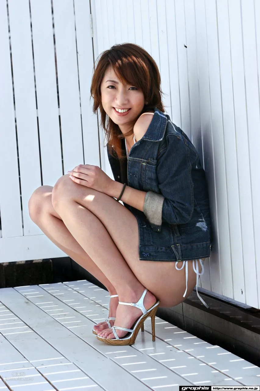 [Graphis] First Gravure 初脱ぎ娘 Jyuri Kanou 叶樹梨 写真集18