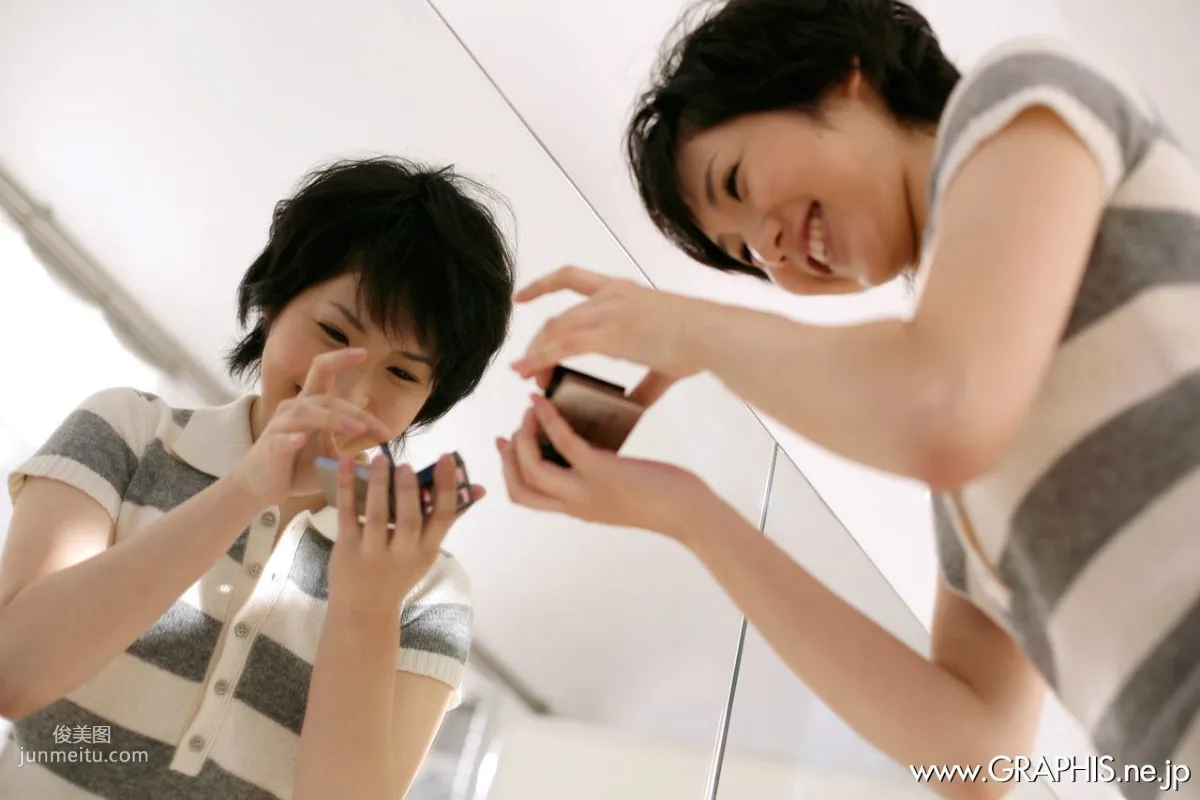 Uran Minami 南優蘭 [Graphis] First Gravure 初脫ぎ娘 寫真集 3