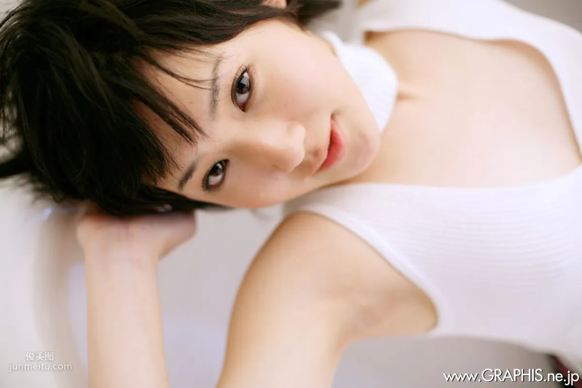 Uran Minami 南優蘭 [Graphis] First Gravure 初脫ぎ娘 寫真集 33