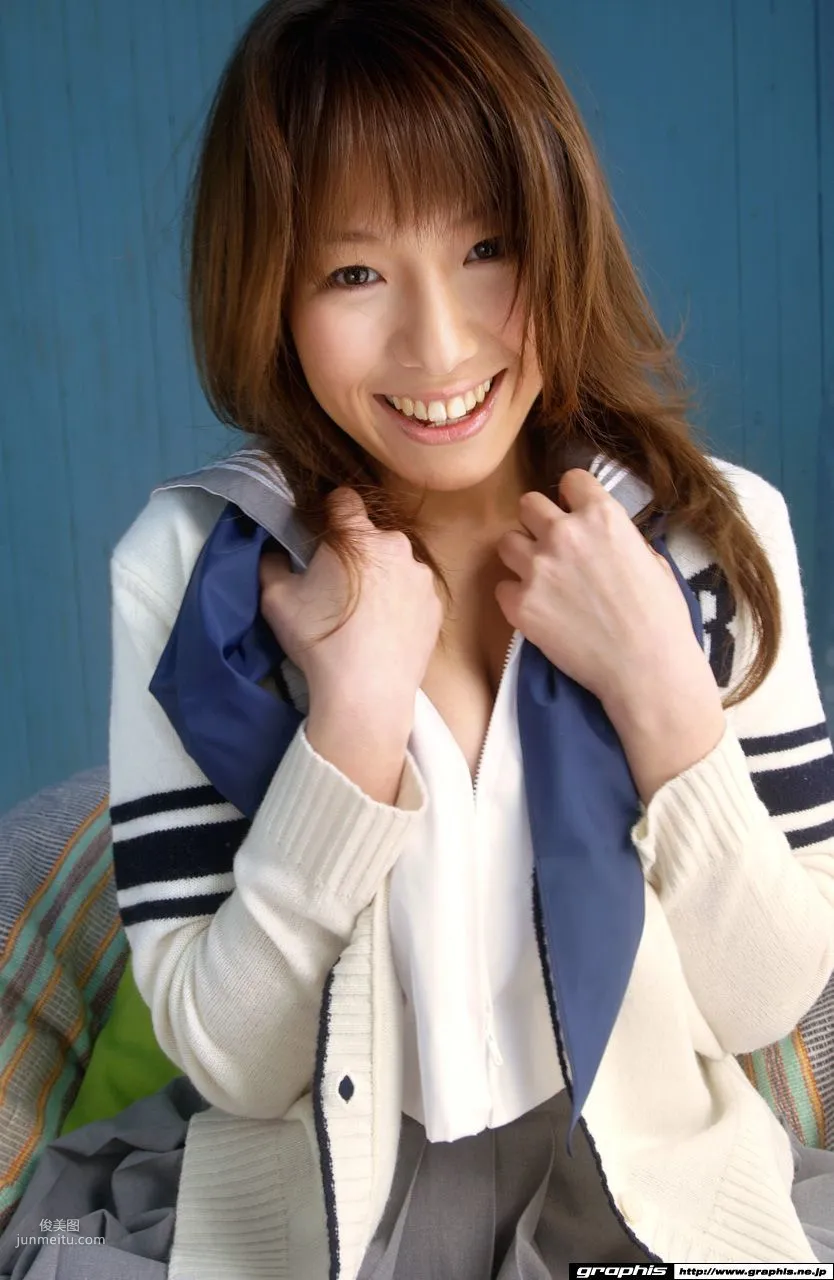 Towa Aino あいの之わ 《Nine Clothes》 [Graphis] Gals 写真集6
