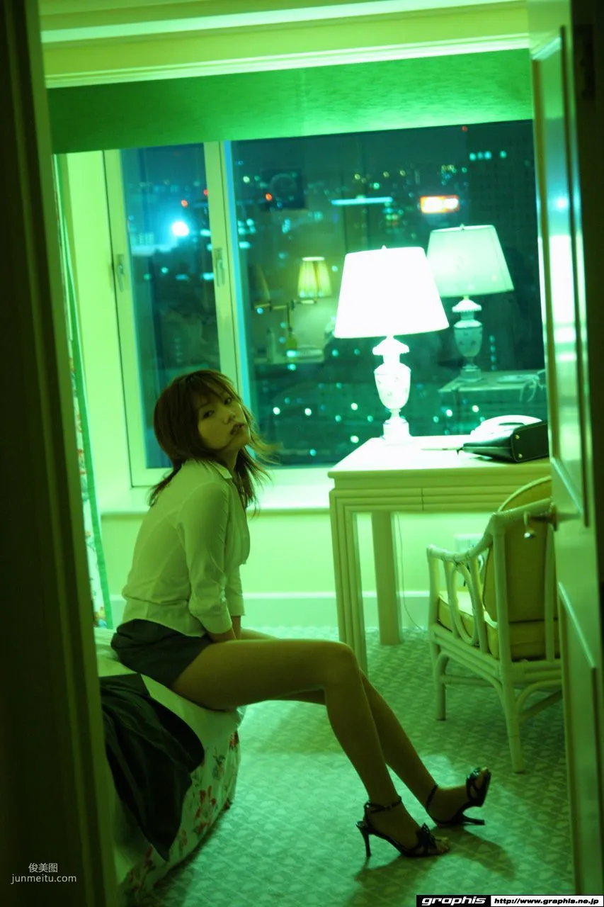 [Graphis] First Gravure 初脫ぎ娘 小川あさ美/小川阿佐美 寫真集 9