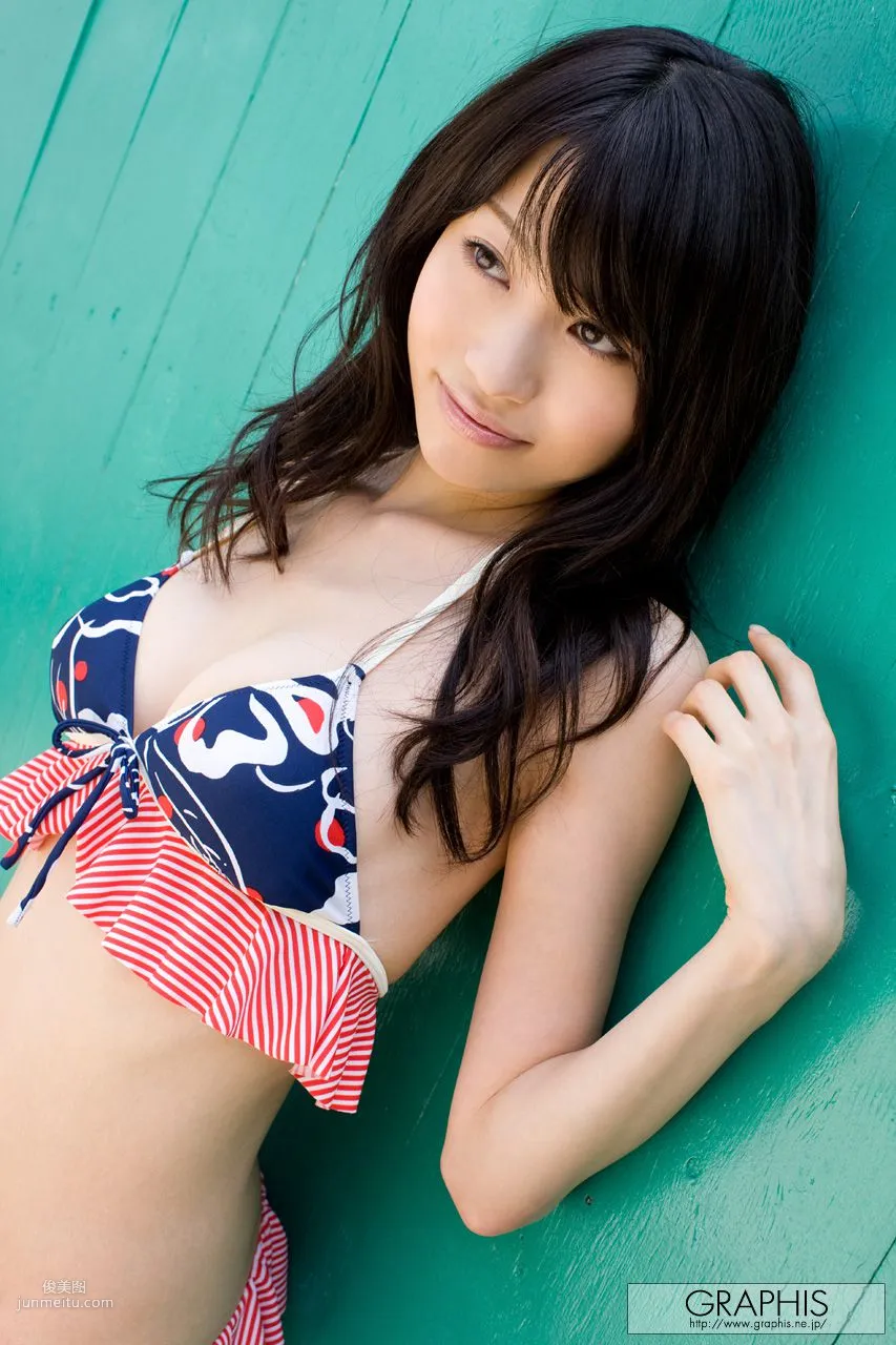 三上あいり/三上愛裡 [Graphis] First Gravure 初脫ぎ娘 寫真集 12