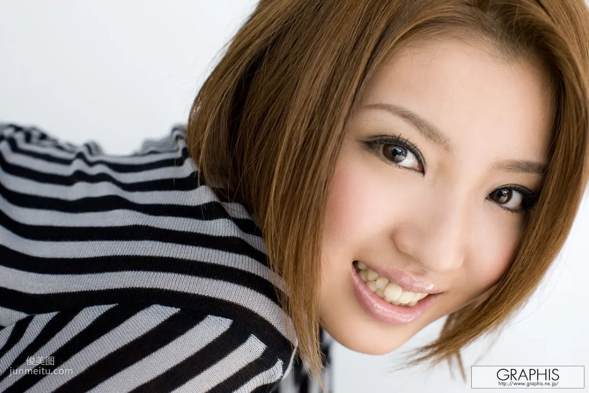 Kazuki Asou 麻生香月 [Graphis] First Gravure 初脫ぎ娘 寫真集 37
