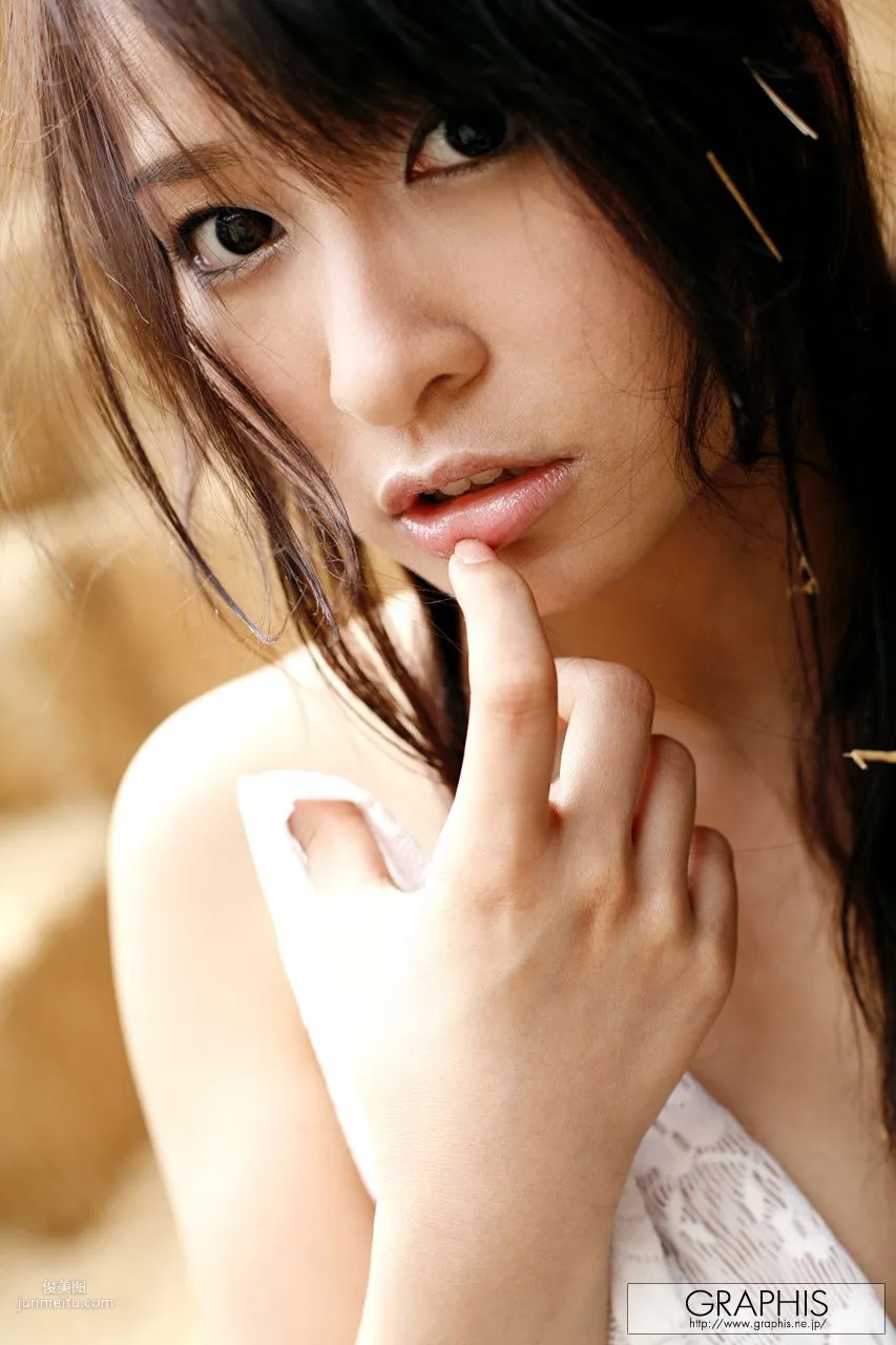 Nurie Mika 美花ぬりぇ [Graphis] First Gravure 初脫ぎ娘 寫真集 29