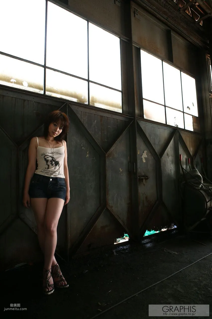 Mina Manabe 真鍋美奈 [Graphis] First Gravure 初脫ぎ娘 寫真集 6