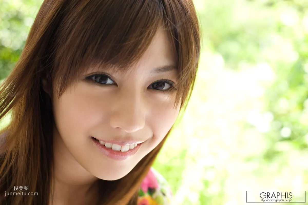 瑠川リナ/琉川裡菜《Pure and Cute》 [Graphis] Gals 寫真集 2