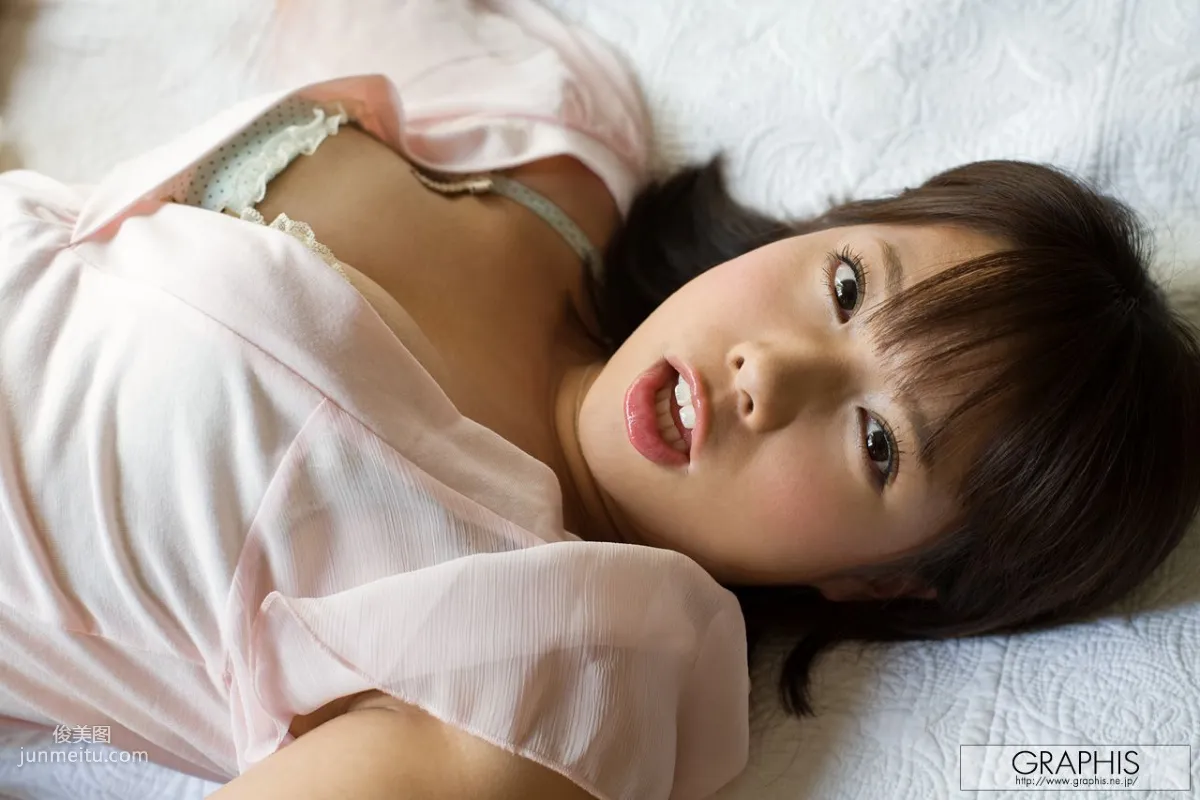 An Shinohara 篠原杏 [Graphis] First Gravure 初脫ぎ娘 寫真集 27