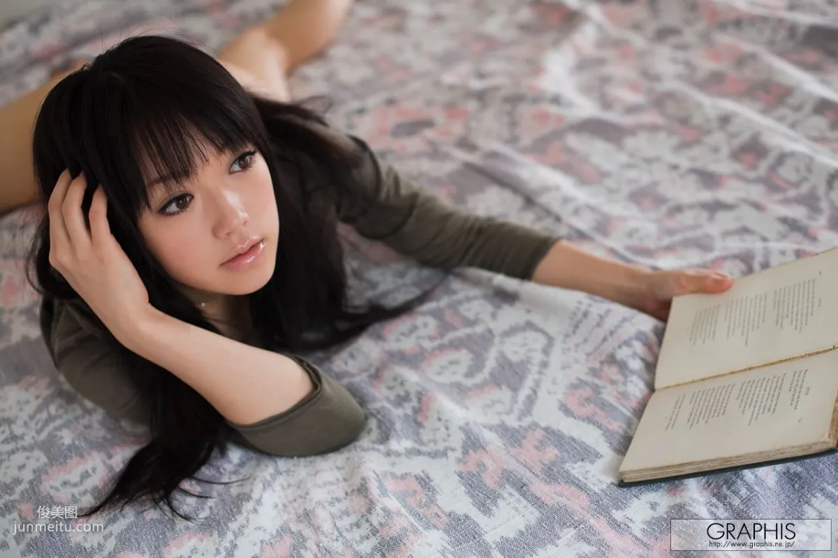 乙井なずな/乙井荠 [Graphis] First Gravure 初脫ぎ娘 寫真集 20