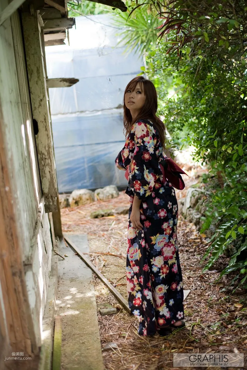 亜希菜/亞希菜《Sunshine》 [Graphis] Gals 寫真集 18