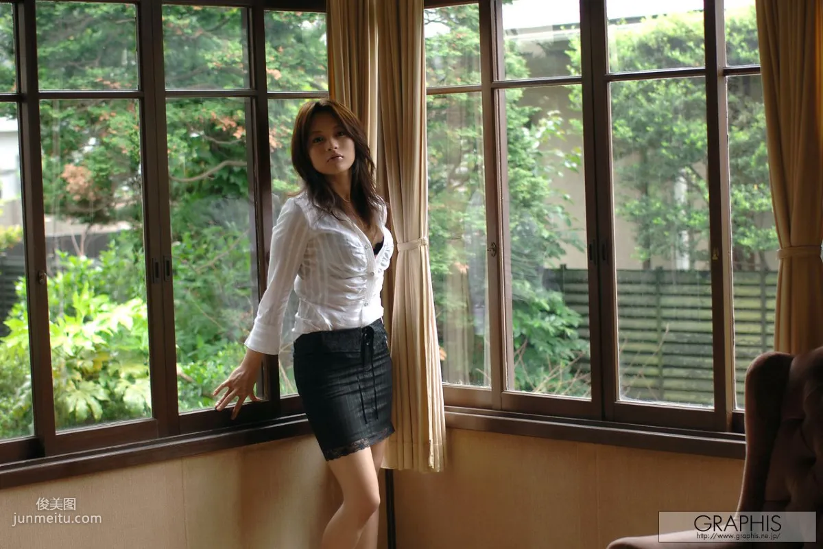 Koisaya 戀小夜 [Graphis] First Gravure 初脫ぎ娘 寫真集 17