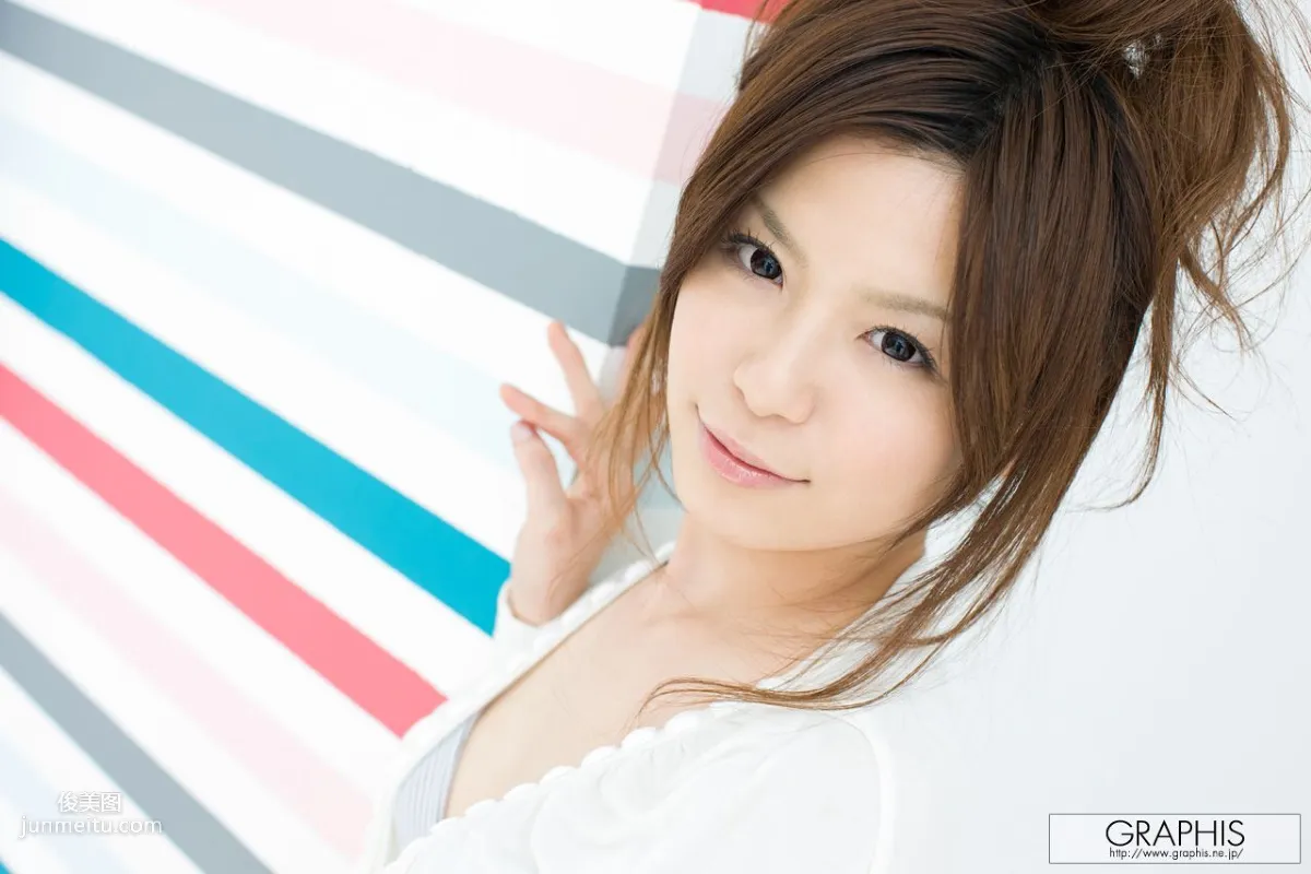 Riri Kuribayashi 栗林裡莉 [Graphis] First Gravure 初脫ぎ娘 寫真集 35