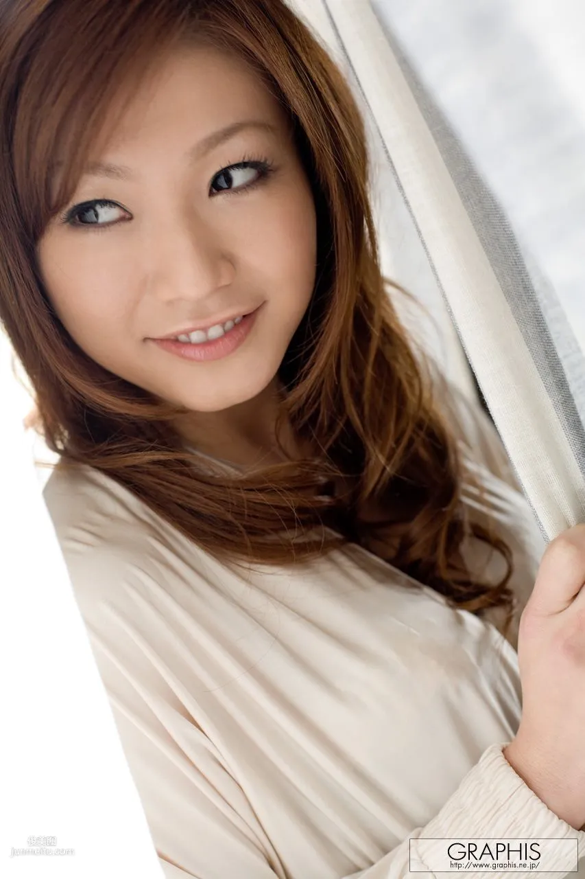 春風えみ《Escalation》 [Graphis] Gals 写真集9