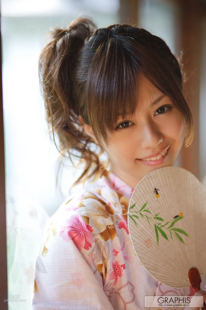 瑠川リナ/琉川裡菜《Pure and Cute》 [Graphis] Gals 寫真集 13
