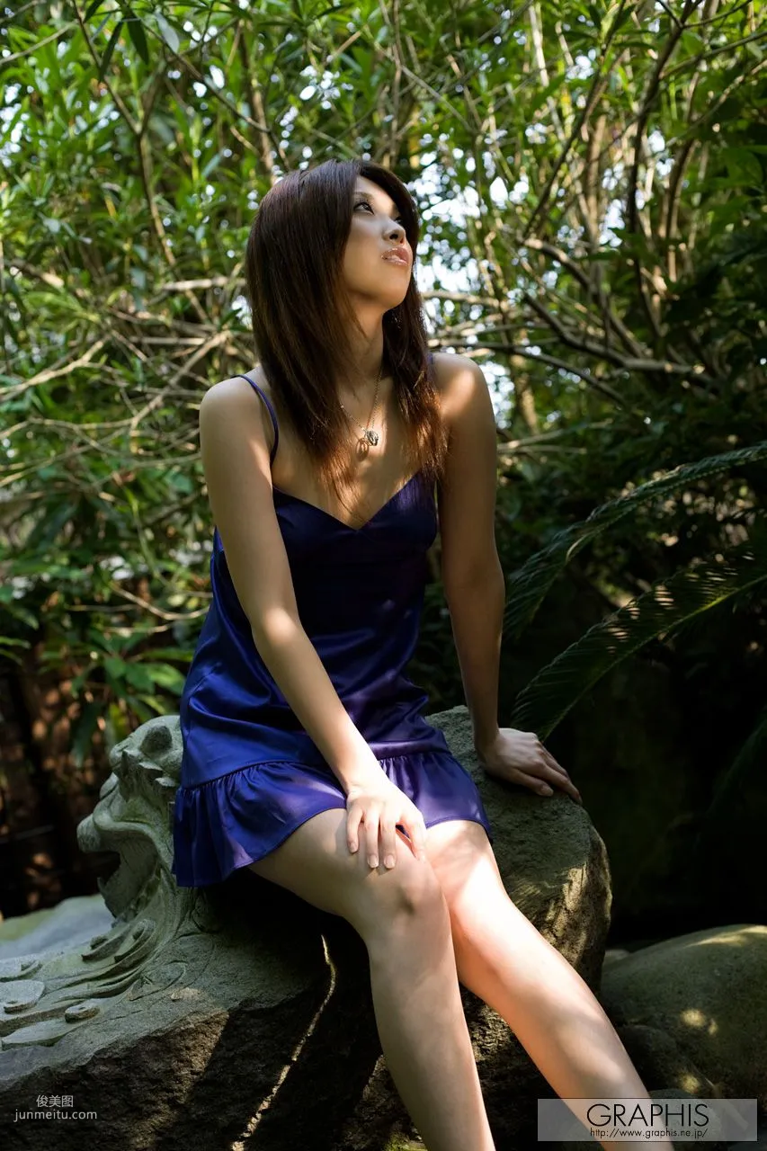 Reira Amane 雨音レイラ [Graphis] First Gravure 初脫ぎ娘 寫真集 16