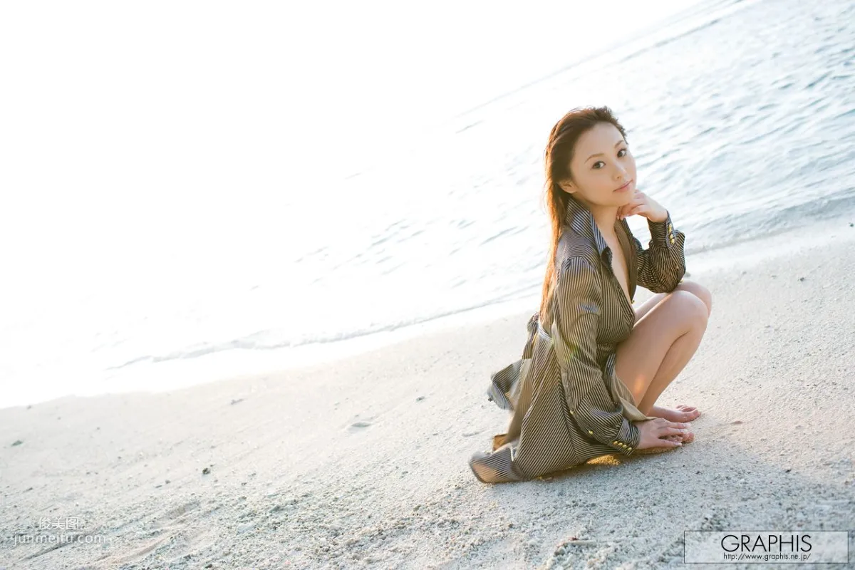 吉原ミィナ/吉原美那 [Graphis] First Gravure 初脫ぎ娘 寫真集 14