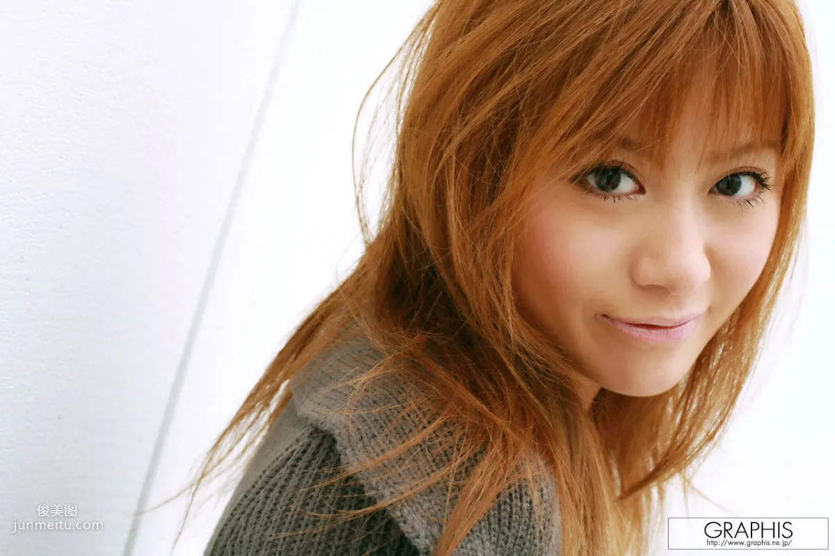 愛沢ひな/爱泽雏 《Calmly Snow》 [Graphis] Gals 写真集6