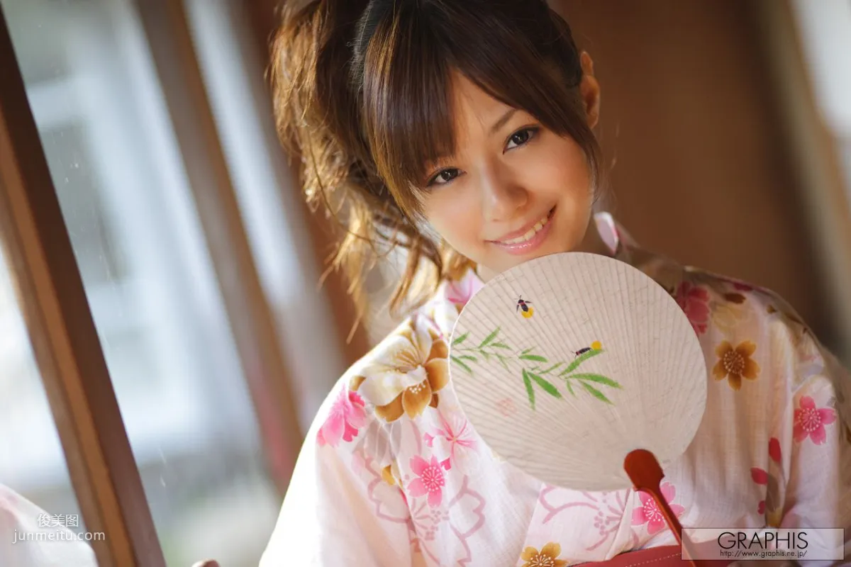 瑠川リナ/琉川裡菜《Pure and Cute》 [Graphis] Gals 寫真集 15