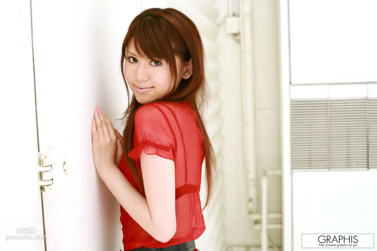 若瀬七海《Vivid and Alive》 [Graphis] Gals 寫真集 21