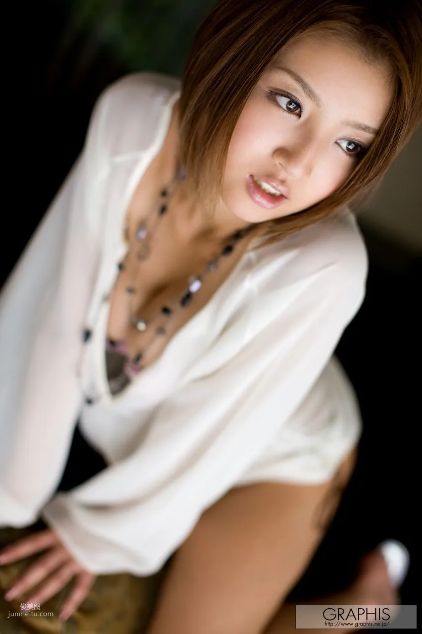 Kazuki Asou 麻生香月 [Graphis] First Gravure 初脫ぎ娘 寫真集 25
