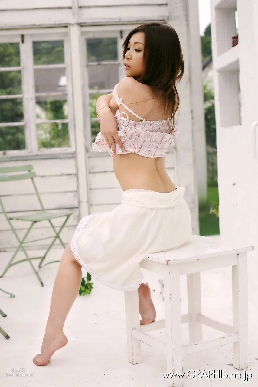 Ayumi Kobayashi 小林愛弓 [Graphis] First Gravure 初脫ぎ娘 寫真集 10