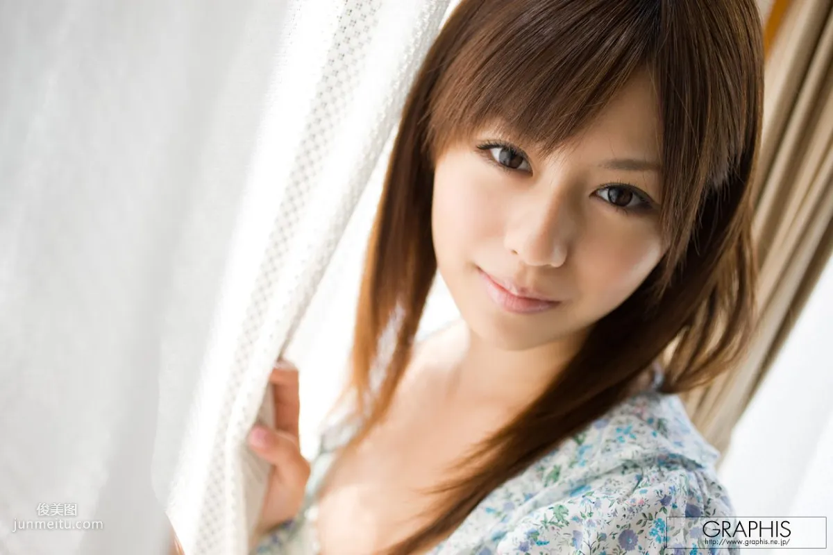 瑠川リナ/琉川裡菜《Pure and Cute》 [Graphis] Gals 寫真集 21